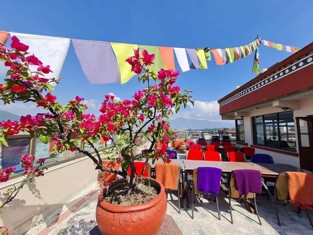 Kathmandu View Hotel Exteriör bild